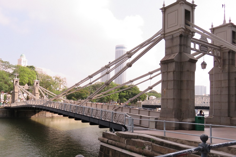 シンガポール2016-シンガポール川沿いの歩道Cavenagh Bridge
