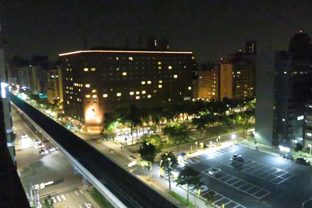 ホームホテル大安館客室からの景色1夜